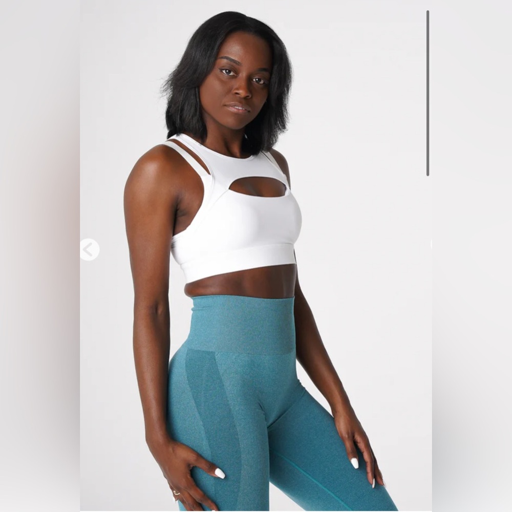 White apex NVTG bra size Small